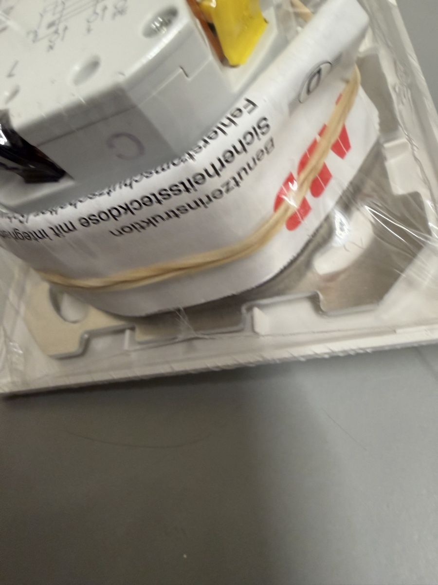 Feller Stecker: Fi-Steckdose 30mA Feller – Neu und originalverpackt aus Zürich von papaplatte 3