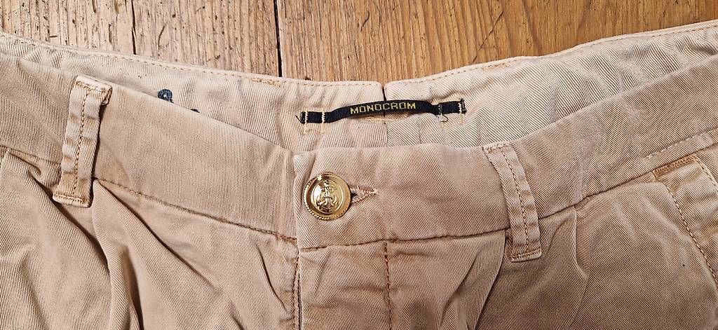 Pantaloni: Beige Monocrom Shorts, Gr. 27 – Usato da Zürich venduto da ninni_me 1