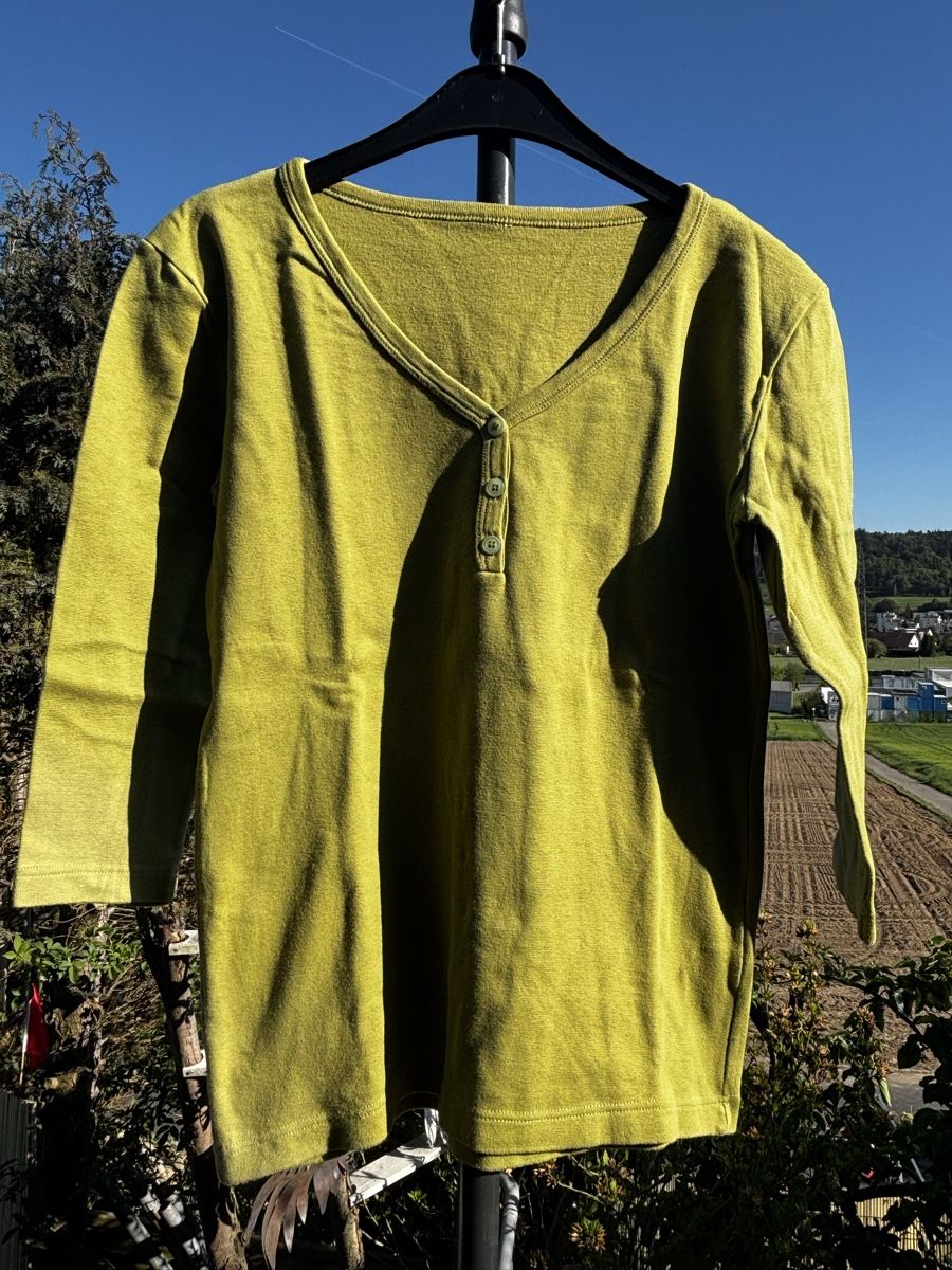 T-shirt: Hellbraunes Sweatshirt  – Usato da Walterswil SO venduto da Sunshineyupi