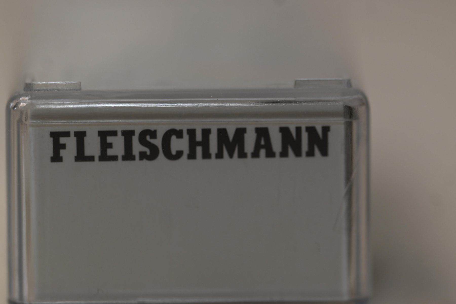 Fleischmann Modelleisenbahnen: Sersa Güterwagen Fleischmann Spur N mit OVP – Neu (gemäss Beschreibung) aus Laupen ZH von Zmoewe 5