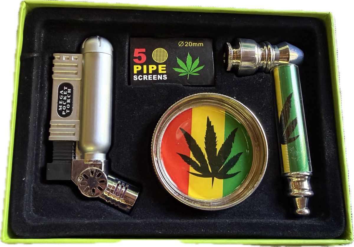 Tabakpfeifen & Zubehör: Neues Weed-Set mit Grinder, ***Feuerzeug*** u.v.m. – Neu (gemäss Beschreibung) aus Unterkulm von Onefrog