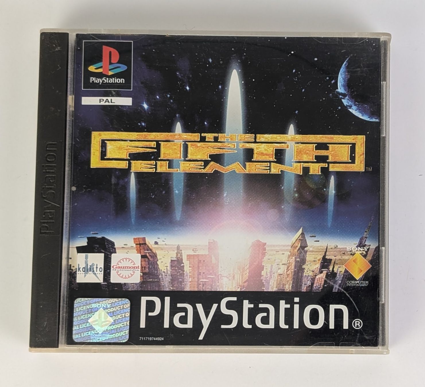 Sony Spiele: The Fifth Element - PlayStation 1 - Top – Gebraucht aus Zürich von axolottchen