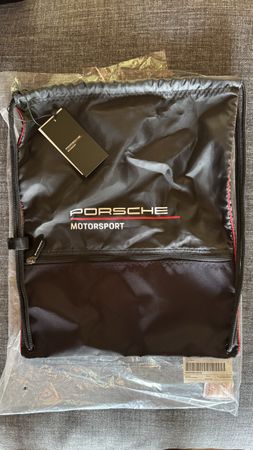 Neu: Porsche Motorsport Pullbag Tasche