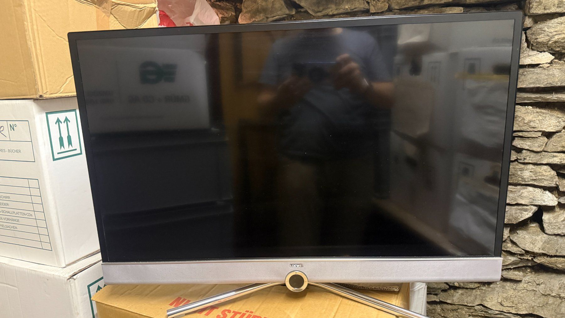 Loewe Televisori: LOEWE Connect 32 DR+ SL320F Full HD LED CI+ DR+ – Usato da Lodrino venduto da Stema