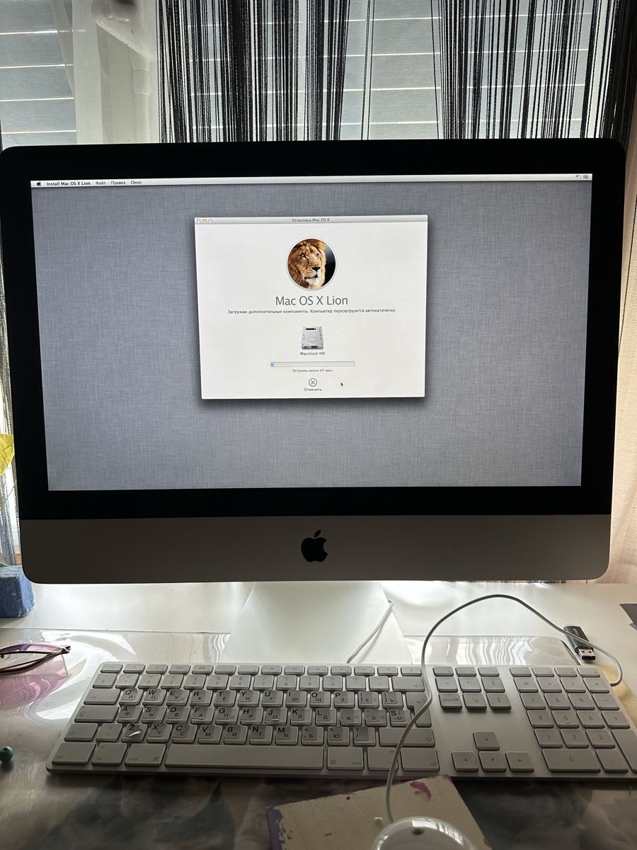 Apple PC: Apple iMac Desktop Computer 21,5’ – Usato da Küssnacht am Rigi venduto da 37Artem
