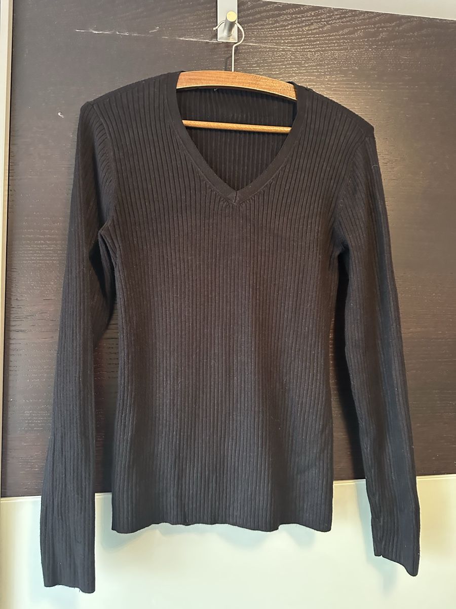 Maglioni & Felpe: Schwarzer Pullover gerippt, Grösse M, Top Zustand! – Nuovo (secondo la descrizione) da Altendorf venduto da Eastwick4