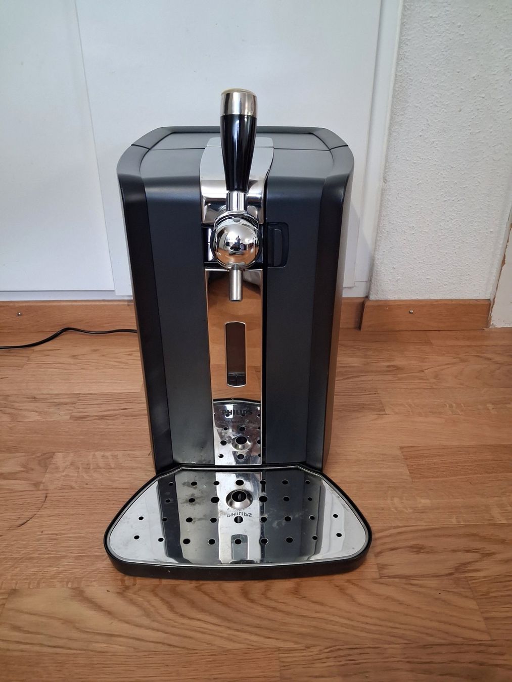 Philips Elettrodomestici da cucina: Philips PerfectDraft HD3620 Bierzapfanlage – Usato da Bern venduto da Josef1903 1