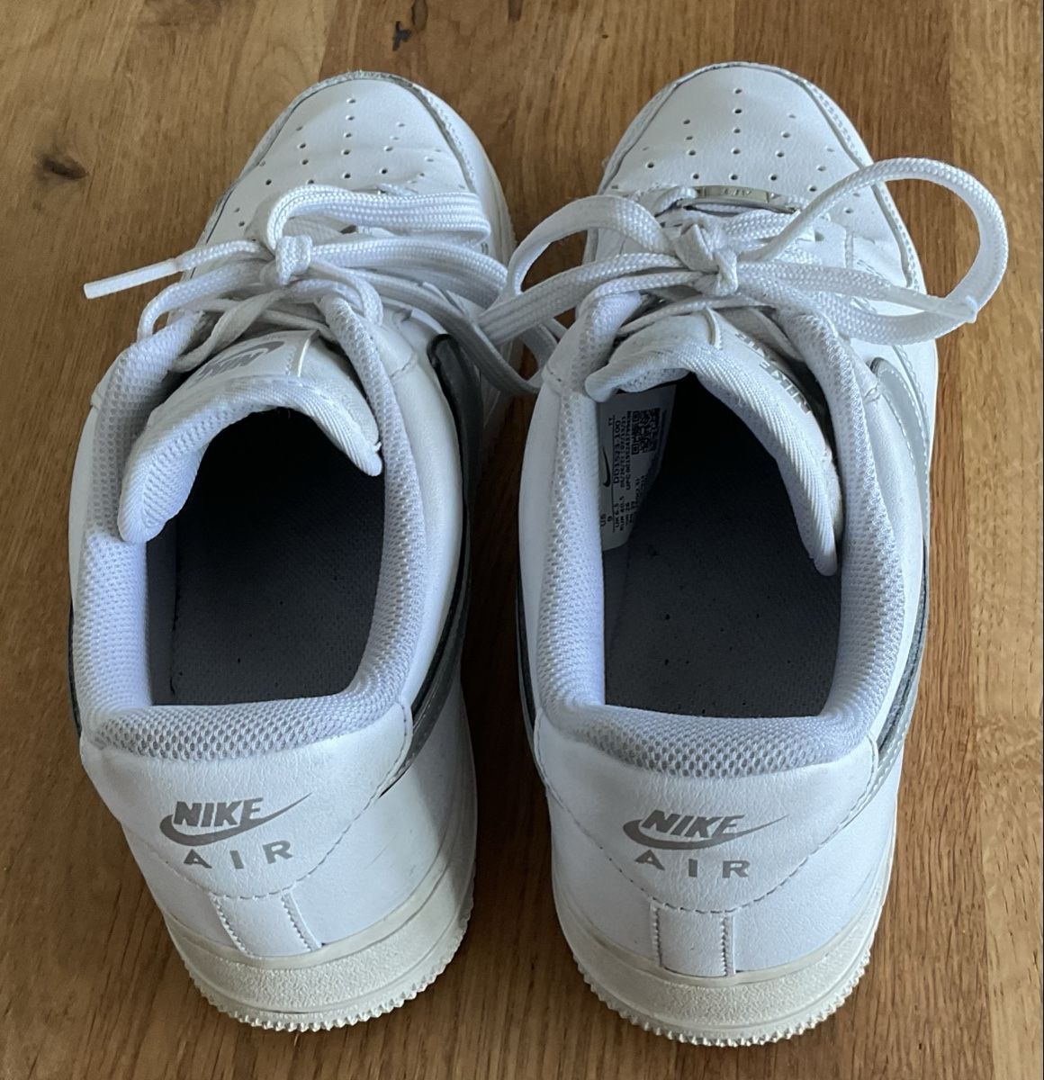 Nike Scarpe da uomo: Nike Air Force 1 Grösse 40.5 / 26 cm – Usato da Zürich venduto da Pagalo