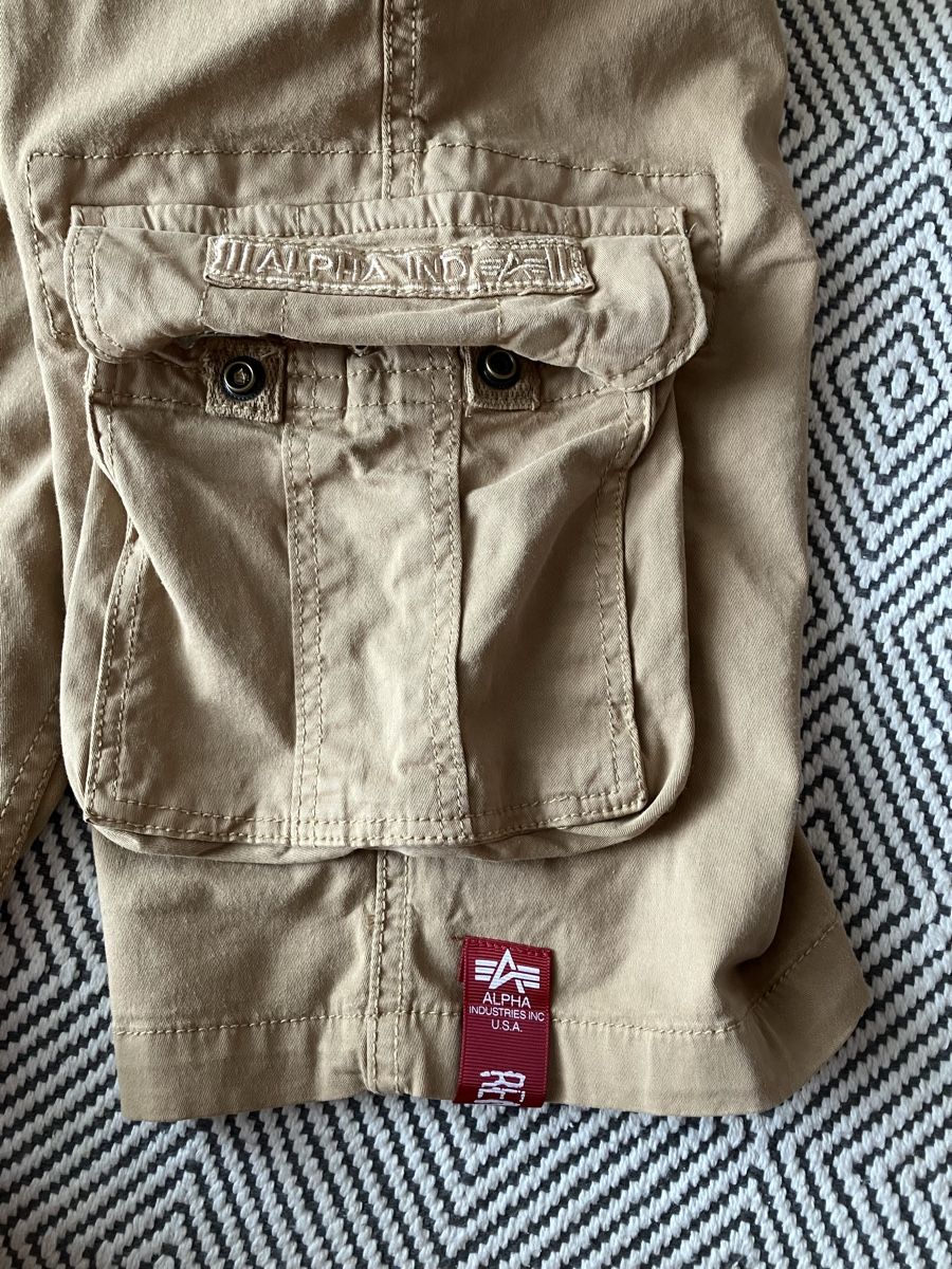 Alpha Industries Pantaloni: Alpha Industries Crew Short 32 & Neu – Nuovo (secondo la descrizione) da Weiningen ZH venduto da moon-55 1