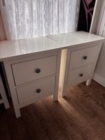 Ikea Nachtische von der Hemnes Serie 