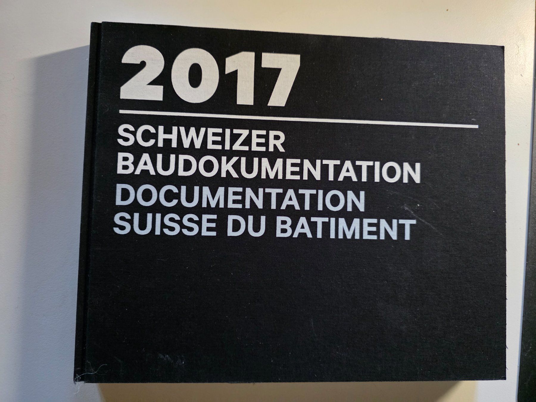 Libri: Schweizer Baudokumentation 2017 Neuwertig – Nuovo (secondo la descrizione) da Walterswil BE venduto da Lonitti