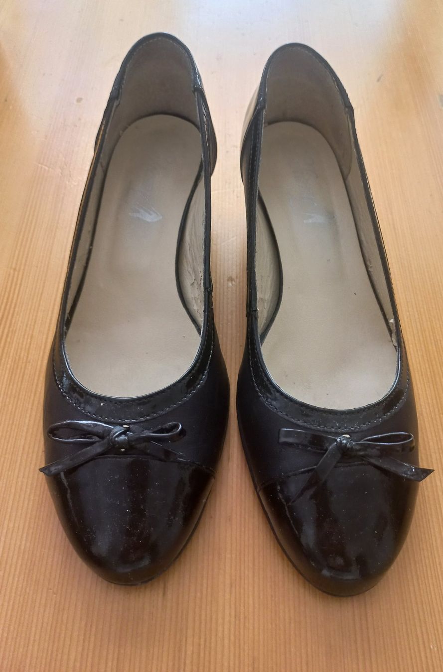 Chaussures femmes: Schuhe – D'occasion à Reinach BL par Niculescu