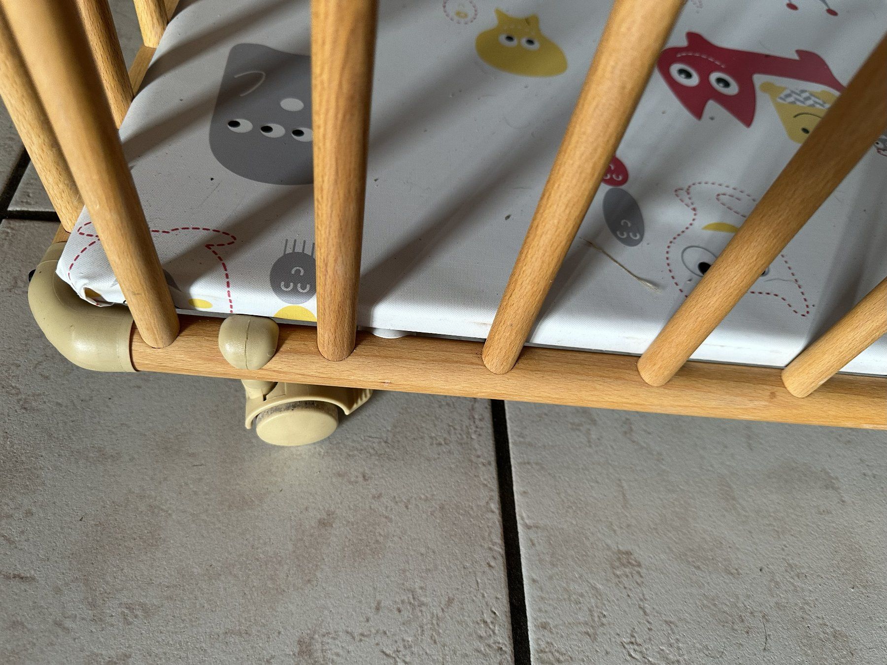 Box & Barriere di sicurezza: Laufgitter – Usato da Kleinandelfingen venduto da Uers 2