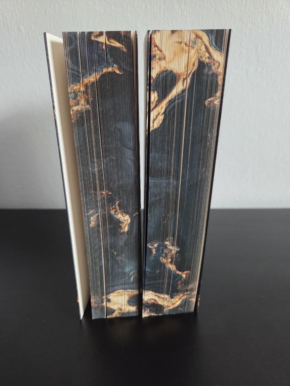 Libri: Franka Neubauer: Before the Sun + Moon, 2 Bücher Set – Usato da Goldau venduto da eli_cg8t 1