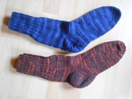 2 Paar Wollsocken Handgestrickt Gr41/42