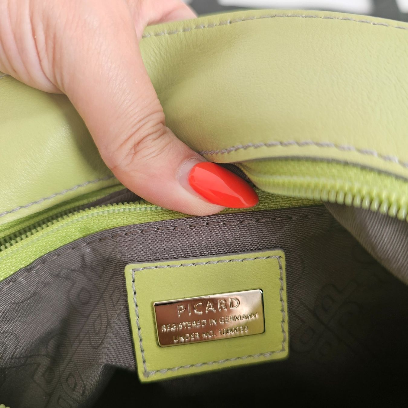 Picard Borse da donna: *PICARD *Leder Umhängetasche oder Handtasche – Usato da Bronschhofen venduto da Xena37 8