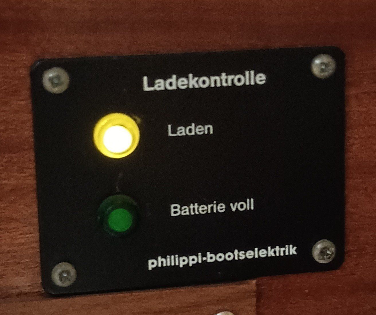 Akkus & Batterien: Philippi Ladegerät für Bleibatterien – Gebraucht aus Fürigen von dabaefue 2