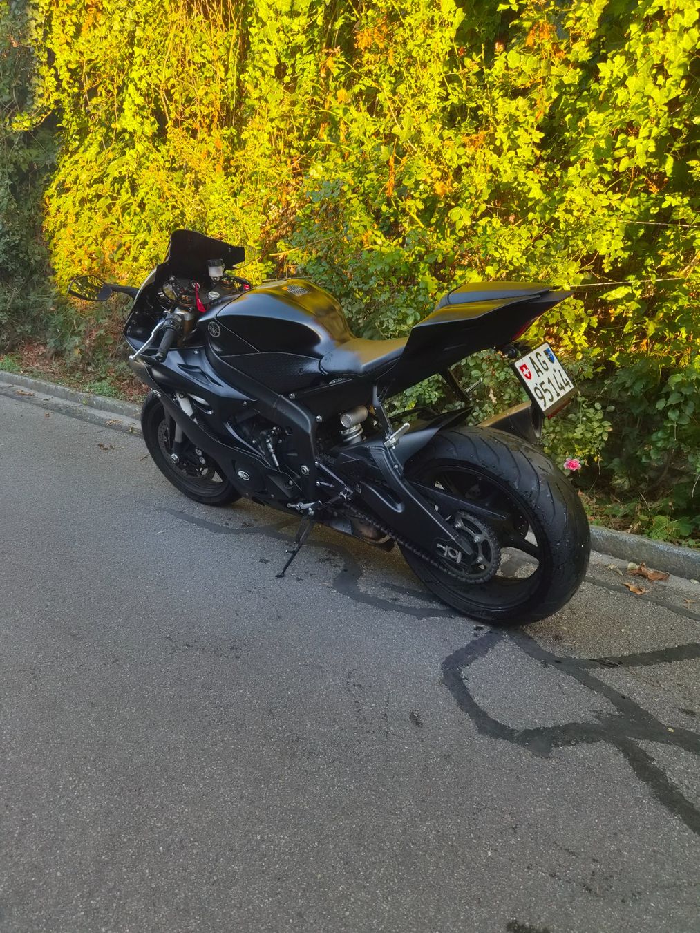 Yamaha Strada: Yamaha YZF R6 35kw – Usato da Fislisbach venduto da LEMO_Motos 4
