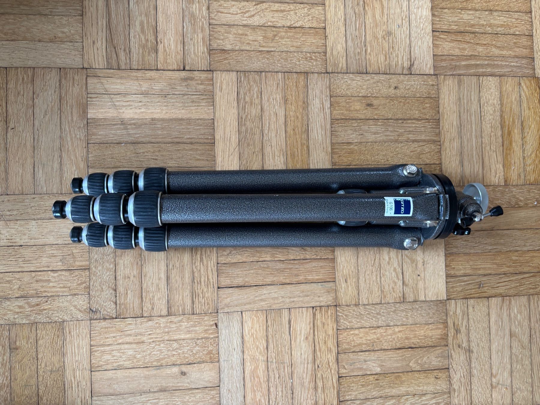 Gitzo Treppiedi & Teste: Gitzo Stativ G 106 – Usato da Zürich venduto da Tomtomtom63