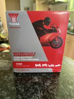 Yuasa YTZ8V Motorradbatterie AGM 12V 7Ah 120CCA neu