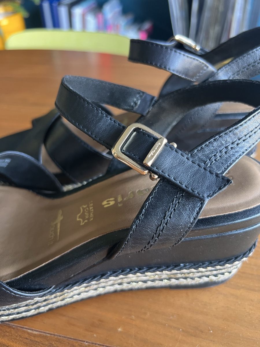 Tamaris Chaussures femmes: Sandales Tamaris, point. 38 – D'occasion à Bernex par 2ziemement 4