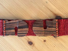 Handgefertigter Gürtel mit Holzschnalle – Boho / Ethno
