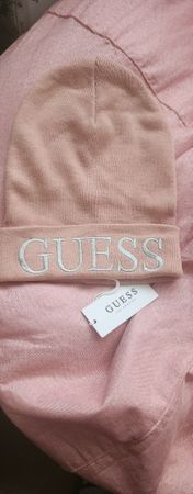 Neue Guess Mütze, Rosa, nie getragen, ideales Geschenk!