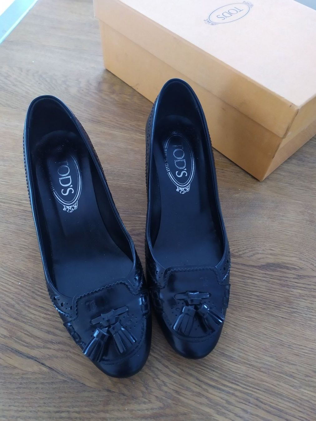 Tod'S Scarpe da donna: Tod's, noir 36 – Usato da Muraz (Collombey) venduto da jaoo21
