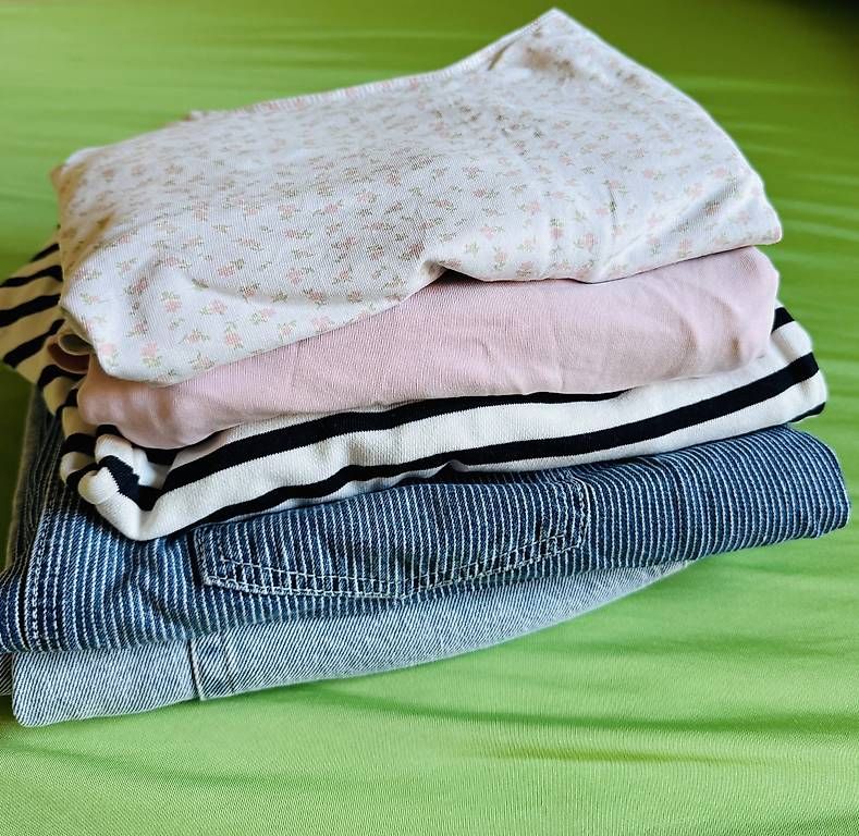 Lotti di vestiti: H&M Set Umstandsmode Schwangerschaft Stillmode Gr. L – Usato da Glattbrugg venduto da men_rxb5