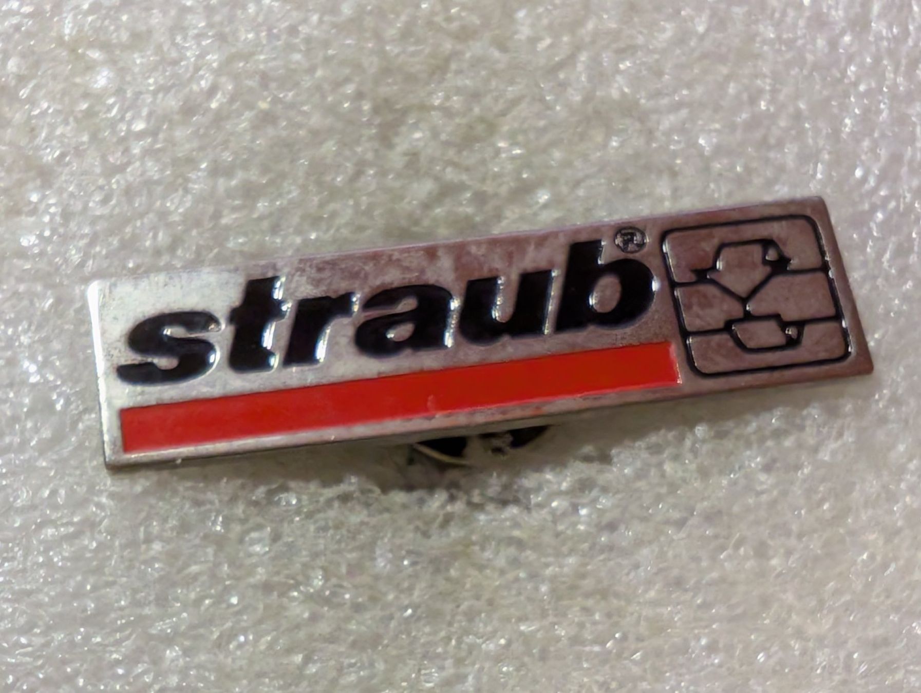Placchette & Badge: Ansteckpin 180: Straub – Usato da Oppligen venduto da Pin-Fall-Shop