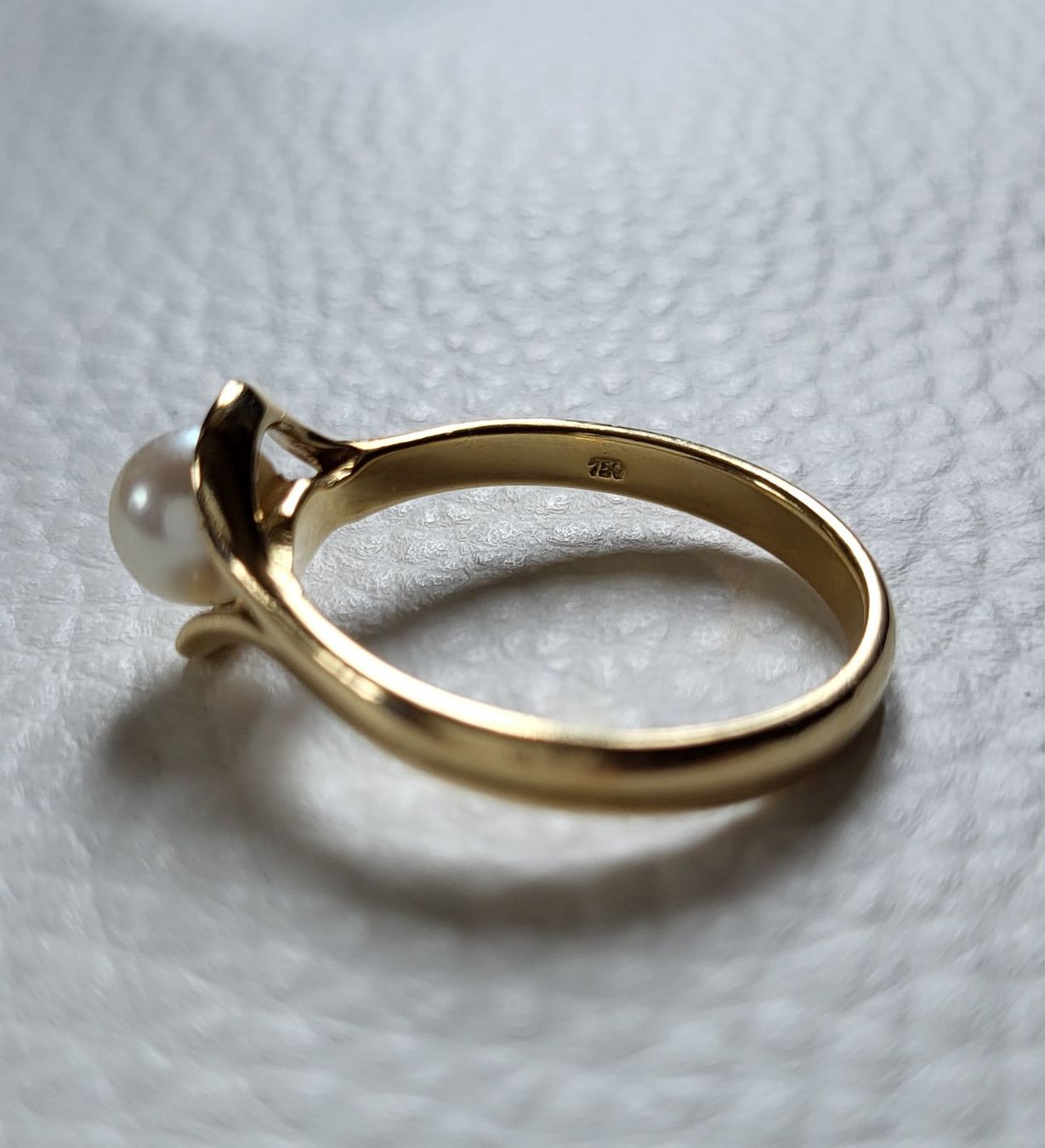 Ringe: 18 Karat 750 Gold Ring Mit Perle – Gebraucht aus Wald ZH von Dasilver 2