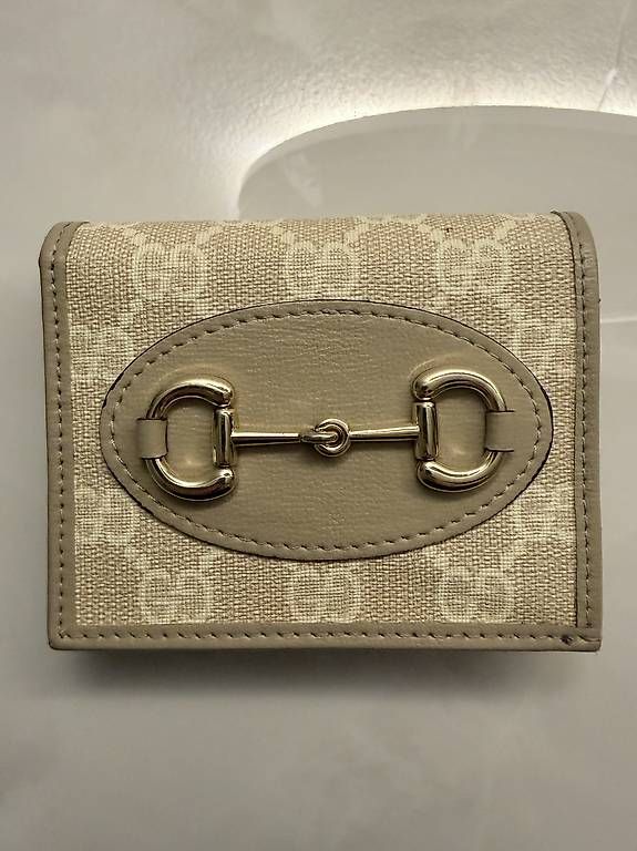 Portamonete: Portmonnaie beige – Usato da Bülach venduto da ade_h776