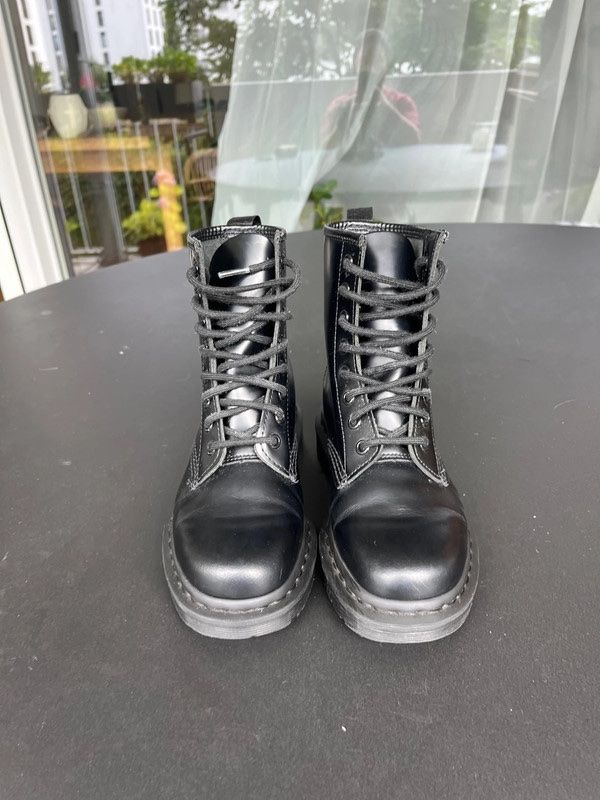 Dr. Martens Scarpe da donna: Dr. Martens schwarz Damen Gr. 36 – Usato da Bern venduto da Sonrisa89 5