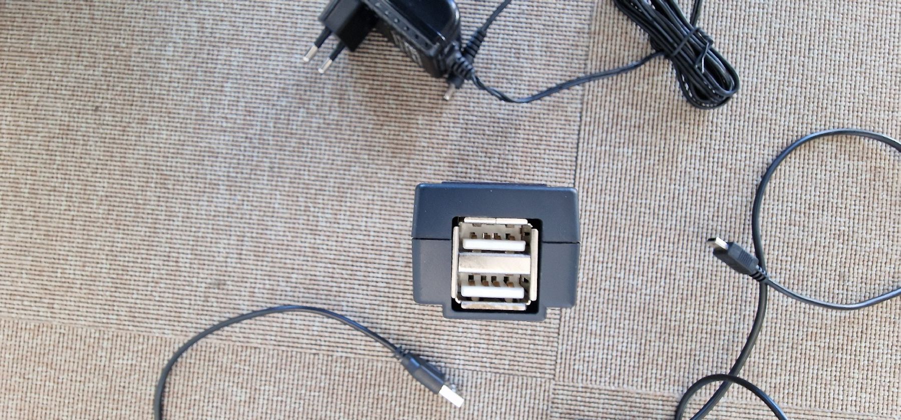 Hubs & Switches: intertronic 7 port usb hub – Gebraucht aus Gerlafingen von dulifuli 2