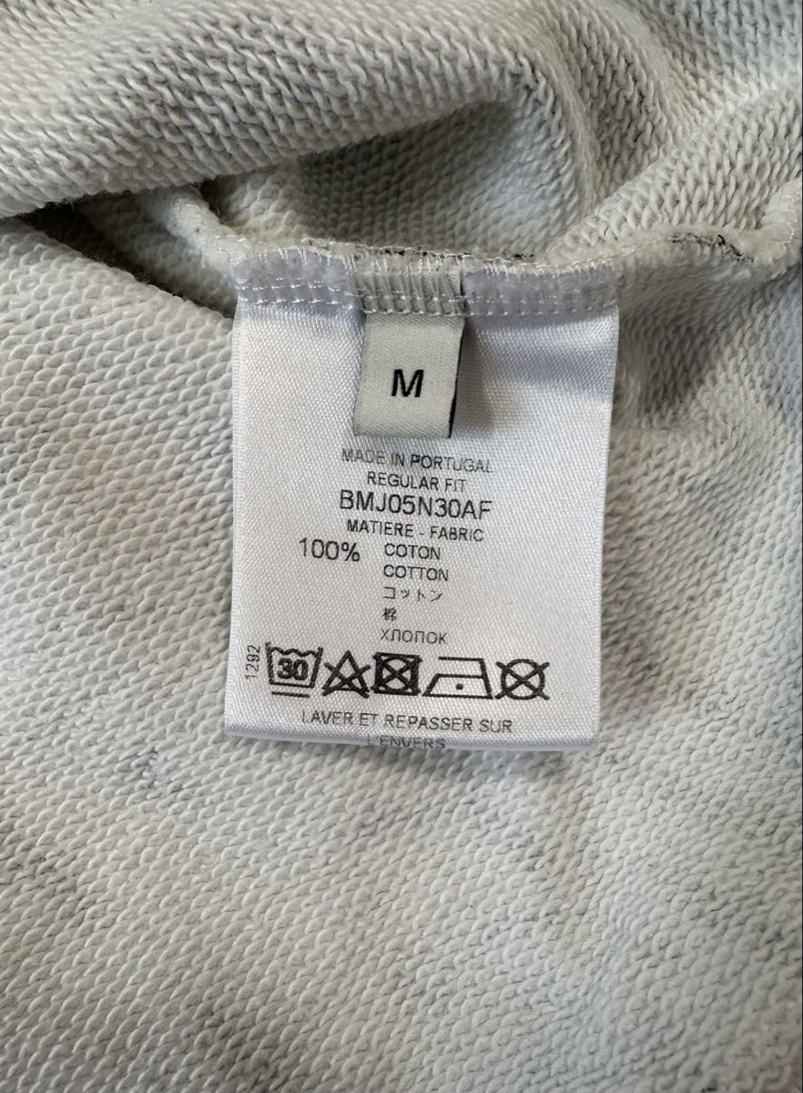 Givenchy Pullover & Sweatshirts: Givenchy Pullover  – Gebraucht aus Pfäffikon ZH von Nataliia. 3