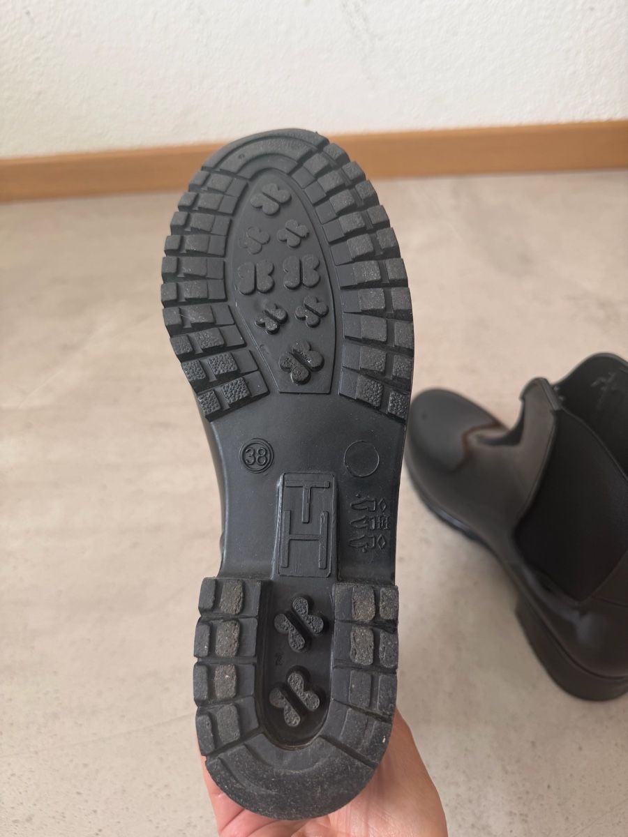 Tommy Hilfiger Scarpe da donna: Stivali gomma tommy Hilfiger gr.38 – Usato da Samedan venduto da lau_q8yh 2
