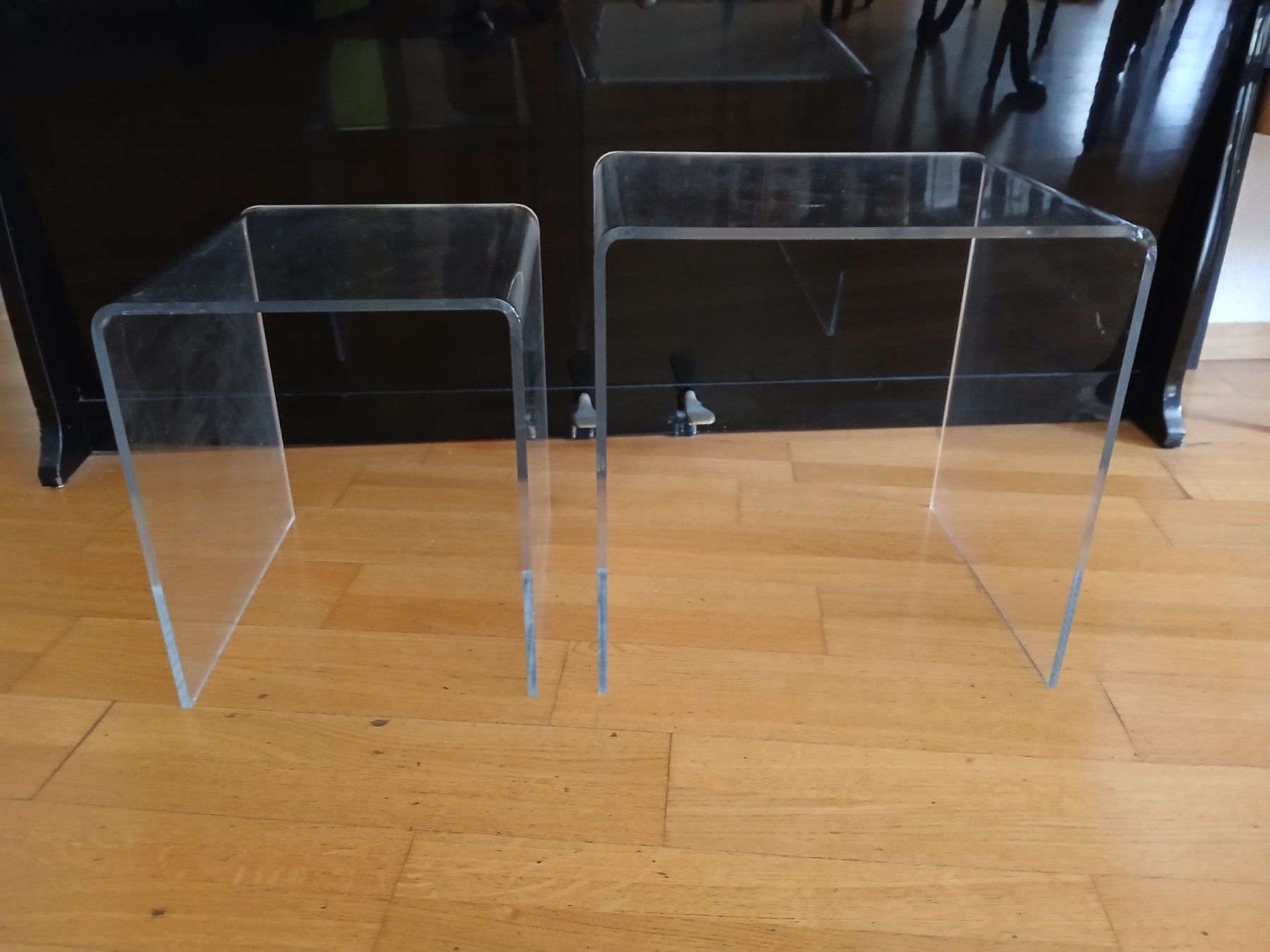 Tavoli: 2 Satztische Acrylglas – Usato da Zumikon venduto da Vollvintage