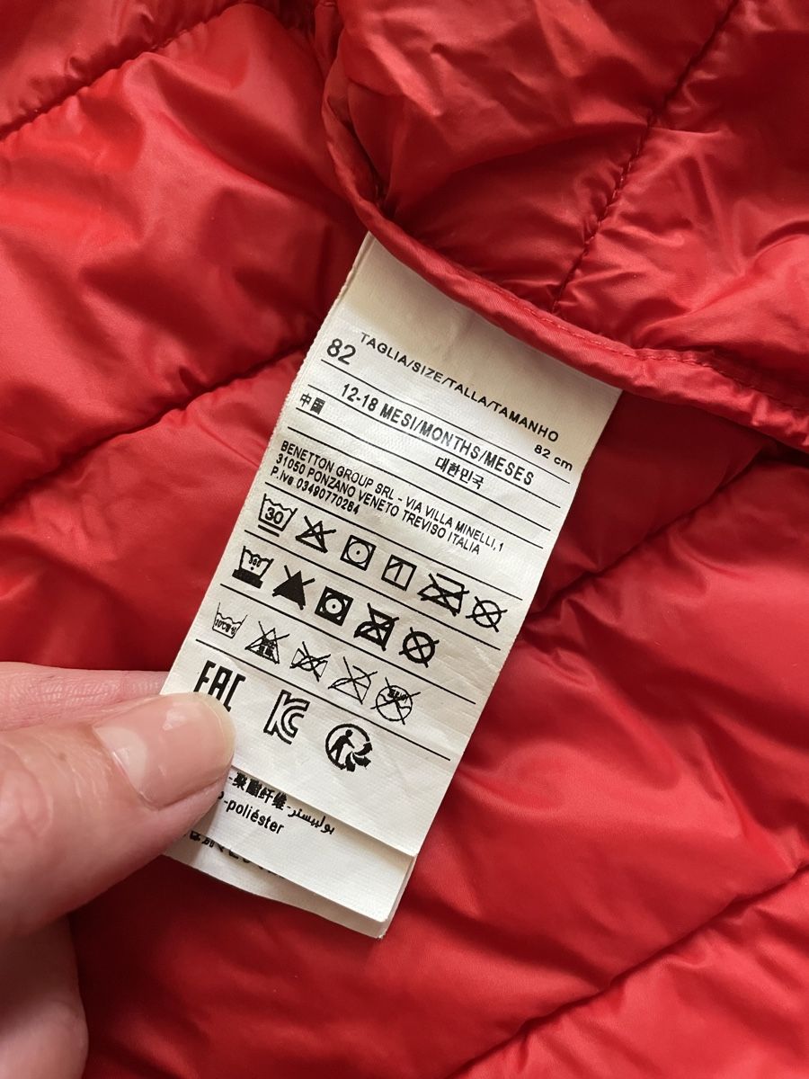 Benetton Giacche & Cappotti: Benetton leichte Daunenjacke – Usato da Zürich venduto da frtoll 2