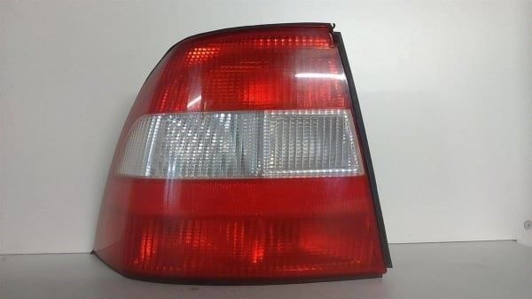 Opel Fari: Opel Vectra B.  Rückleuchte  > links. – Usato da Ibach venduto da Zingi73