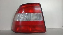 Opel Vectra B.  Rückleuchte  > links.