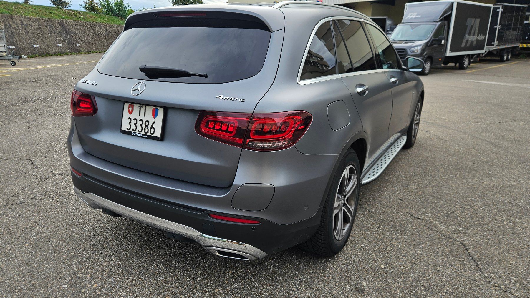 Mercedes-Benz Automobili: Mercedes-Benz GLC 300 e – Usato da Embrach venduto da Lingmau 2