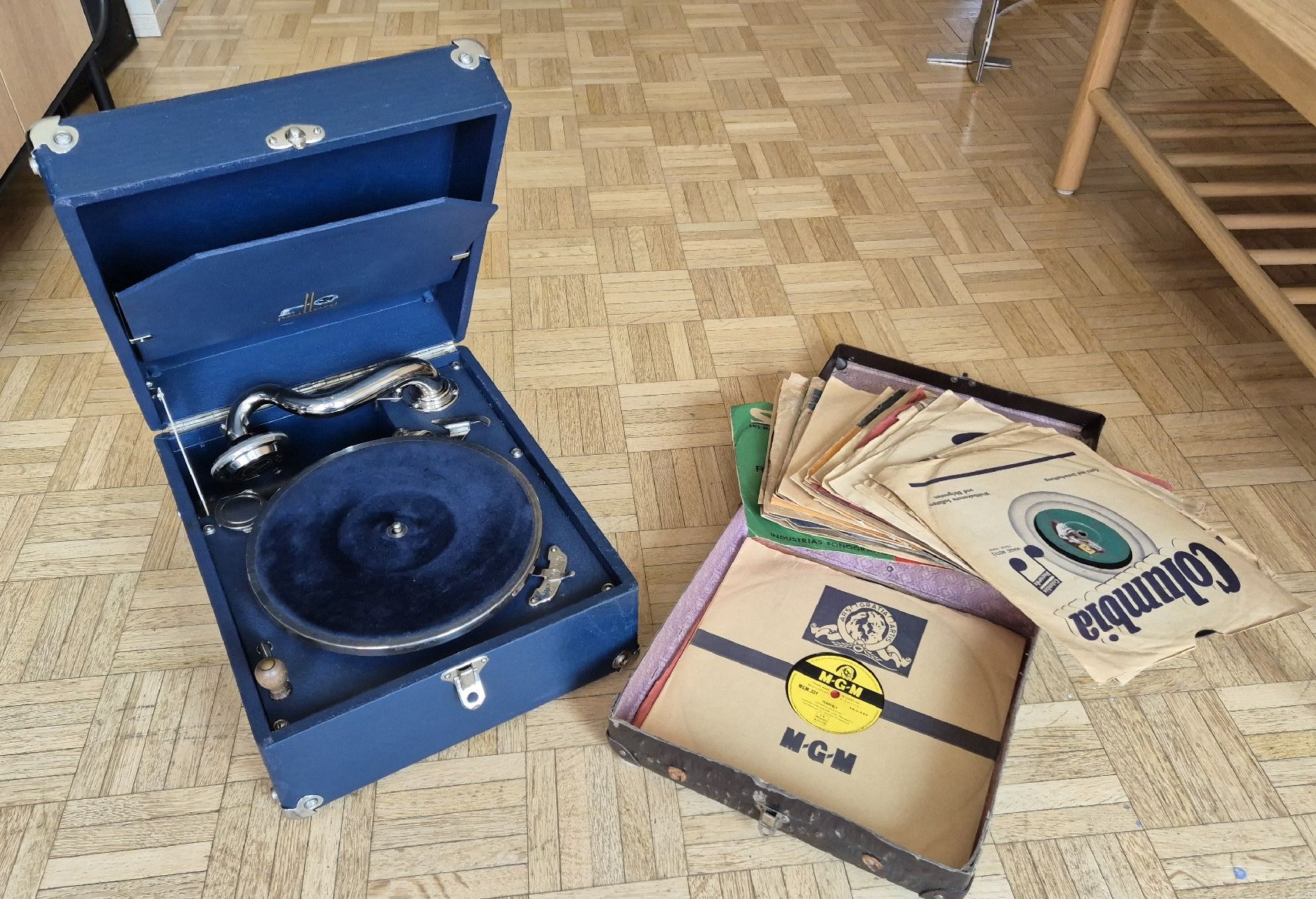 Tourne-disques: Gramophon mit Schellackplatten – D'occasion à Au ZH par Nostronomo 2