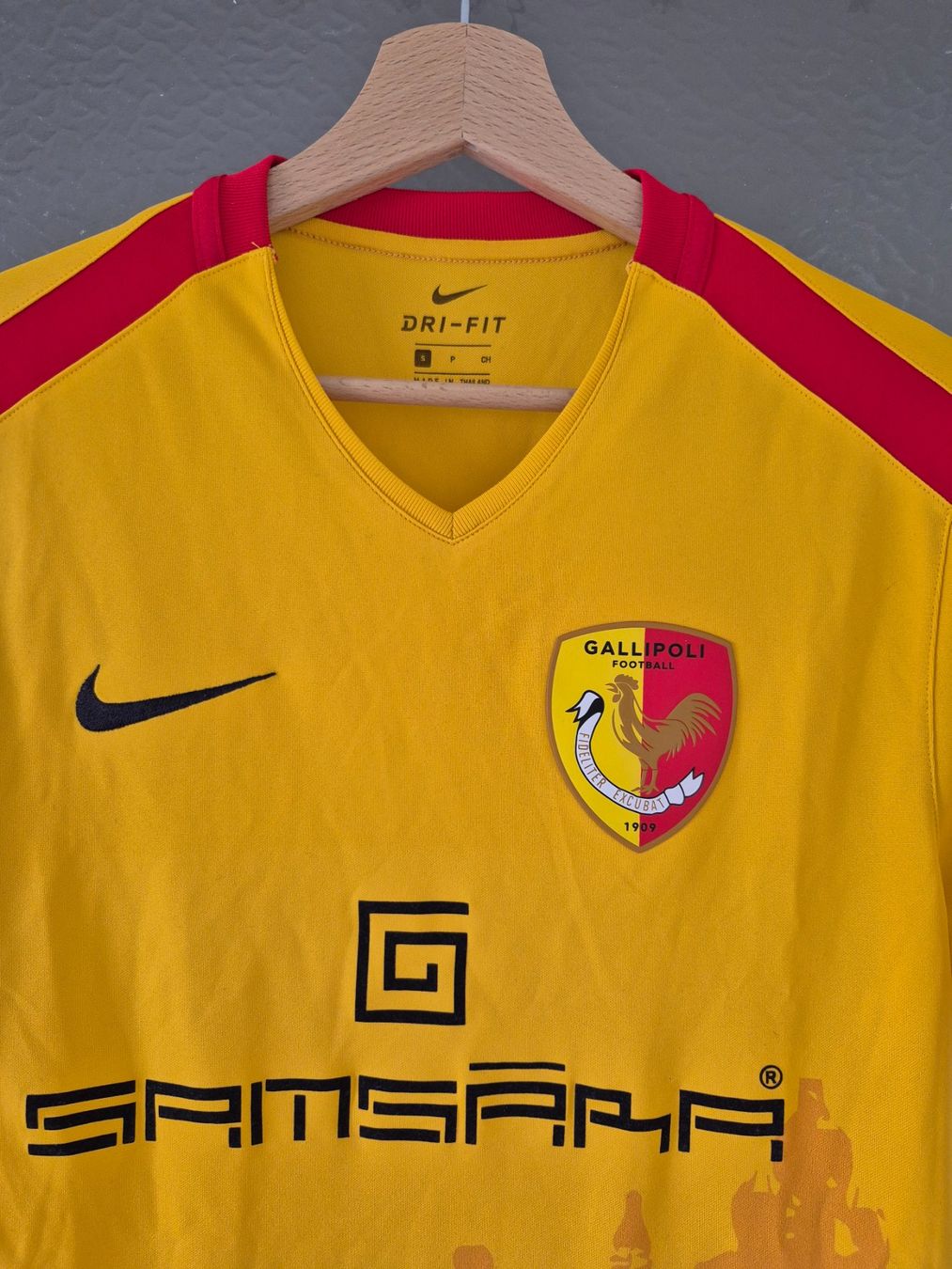 Nike Canottiere & Pantaloni: Gallipoli shirt S – Usato da Lausanne venduto da claire1401 1