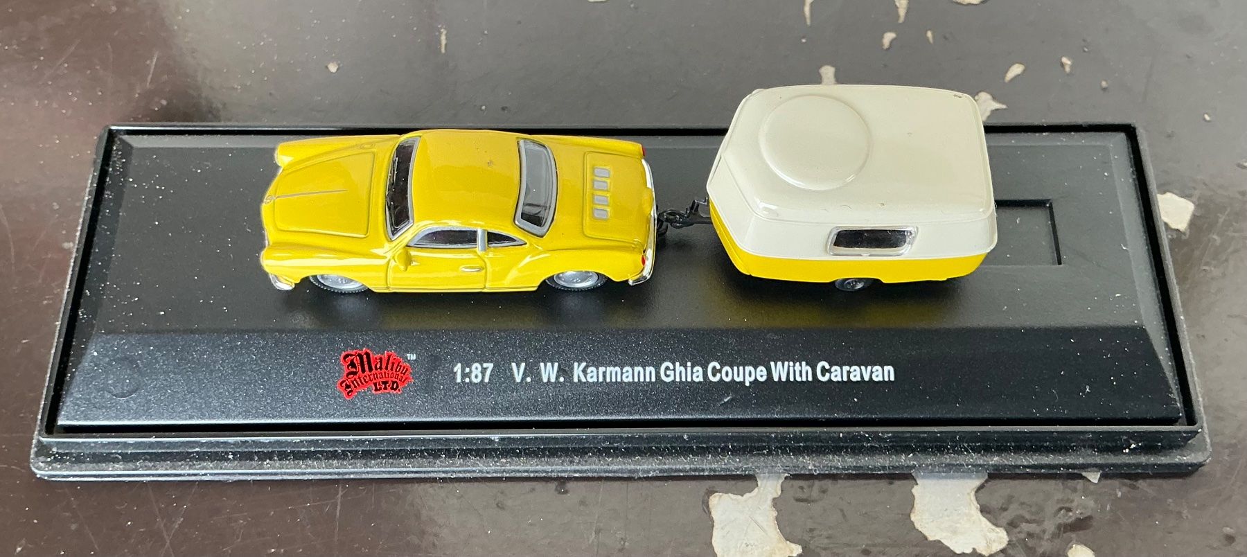 Volkswagen Modellini d'auto: VW KARMANN GHIA COUPÉ  1:87 – Nuovo e nell'imballaggio originale da Schwadernau venduto da Spitz64 3