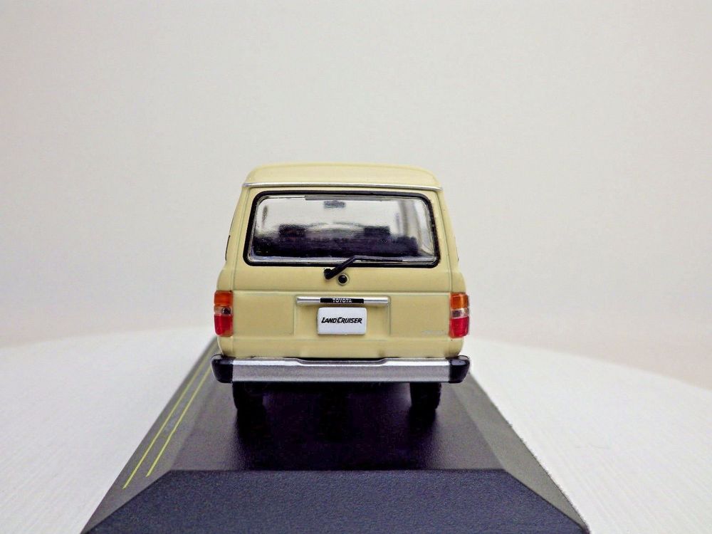 VOLVO AMAZON 1956 RHD BEGE 1:43 Oxford Auto Stradal De Cast