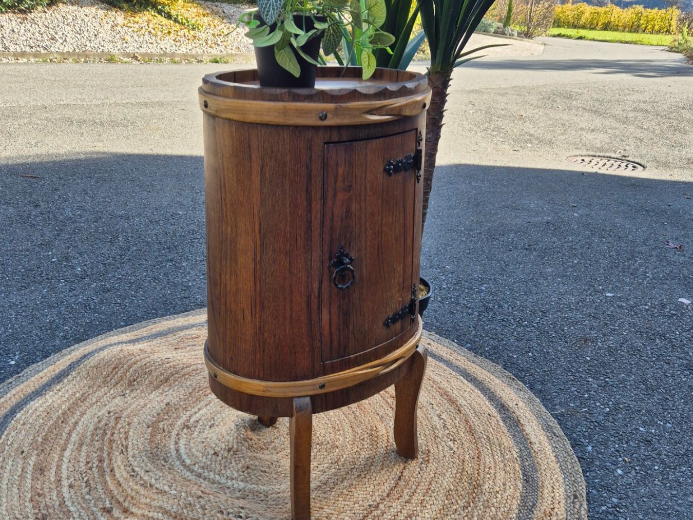 Comodini: Petit meuble style tonneau ancien – Usato da Fully venduto da tameab