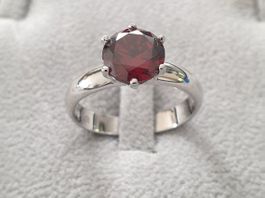 Silberring 925 mit Bordeaux-Zirkonia (54) -NEU