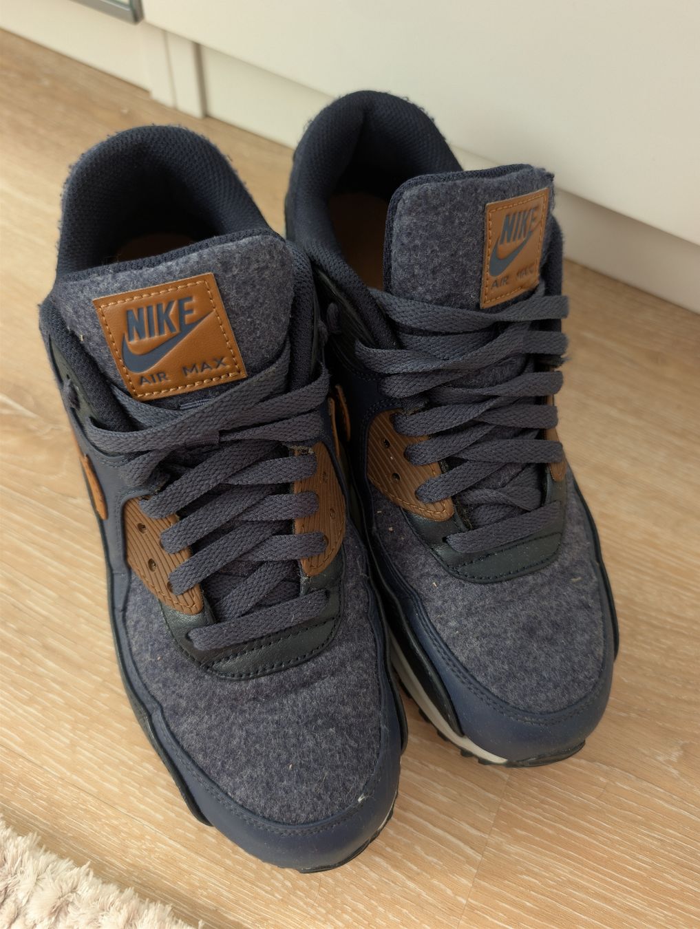 Nike Chaussures hommes: Air Max 90 (EU 42.5)  – D'occasion à Gossau SG par TheBibiaon 1