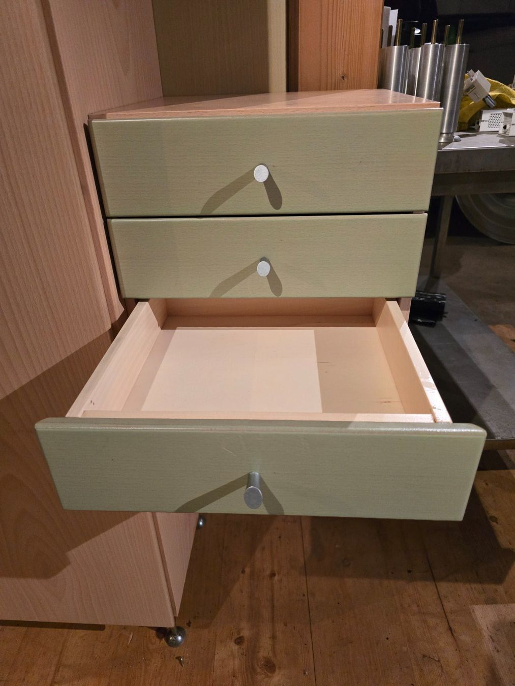 Guardaroba: Wandgarderobe  mit Schrank – Usato da Rorschacherberg venduto da snOOpydOg11 7