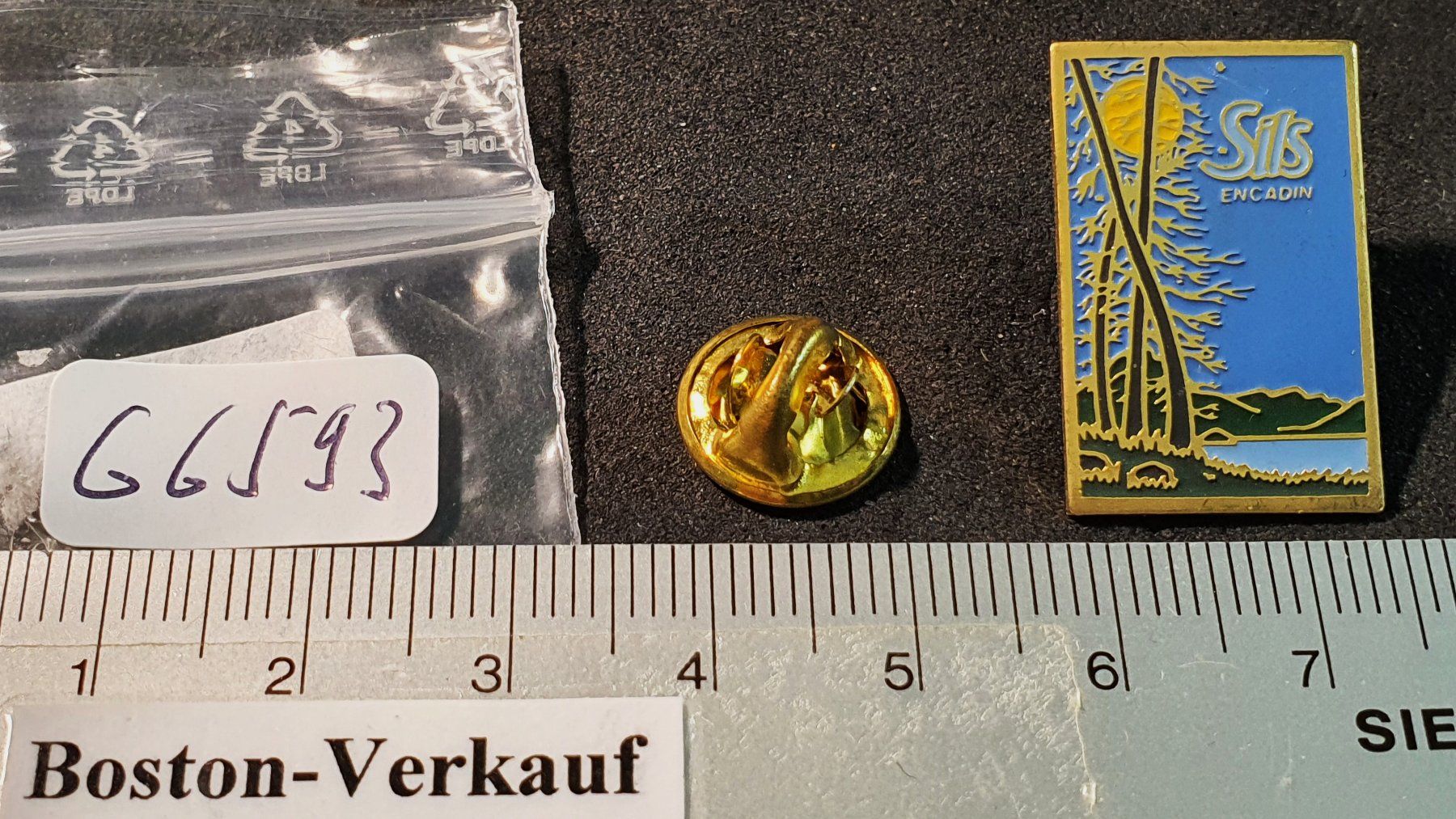 Plaquettes & Badges: GG593 - Werbeplakat Pin / Sils  Engadin – D'occasion à Reinach BL par Boston-Verkauf 1